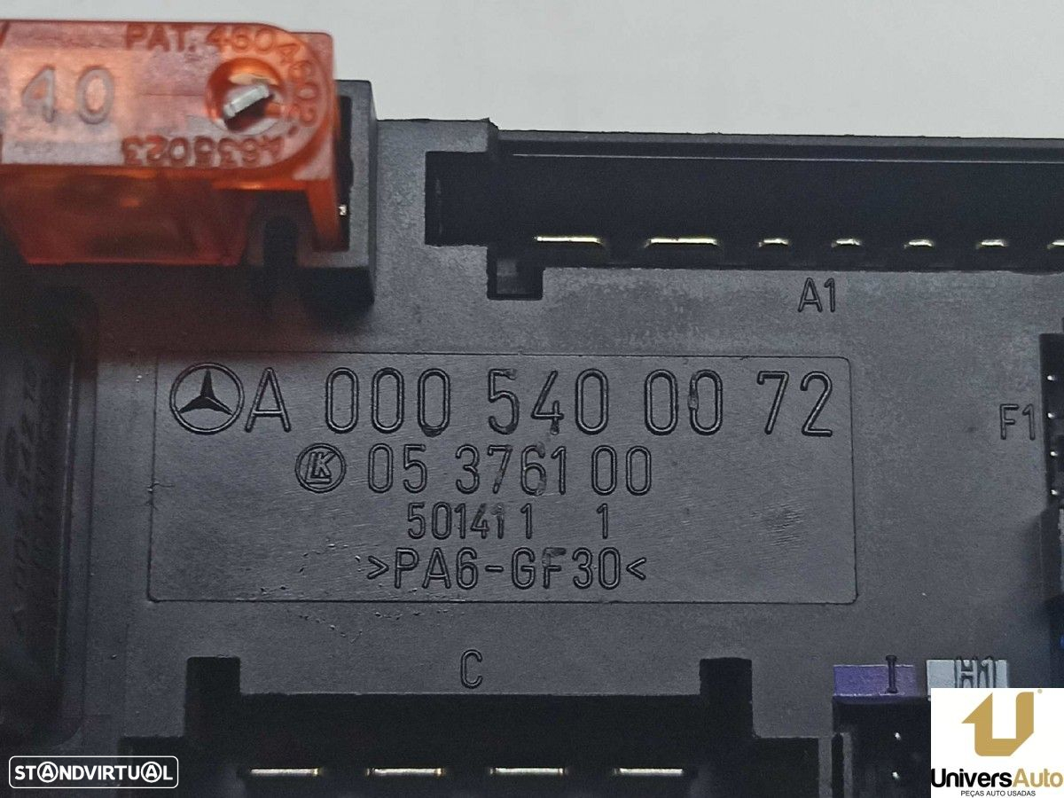 CAIXA DE RELÉS/ FUSÍVEIS MERCEDES CLASE C (W202) BERLINA 180 (202.018) - 3