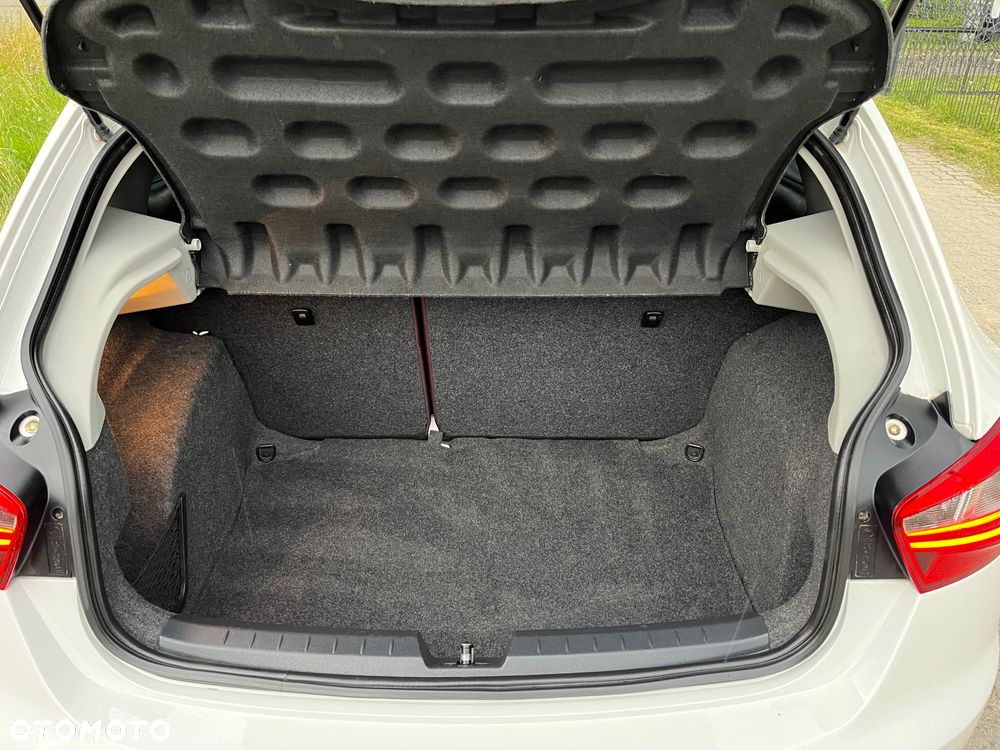 Seat Ibiza 1.2 TSI CONNECT - 28