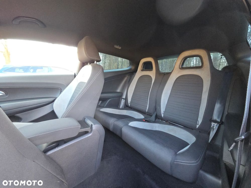 Volkswagen Scirocco 2.0 TDI (Blue Motion Technologie) DSG - 21