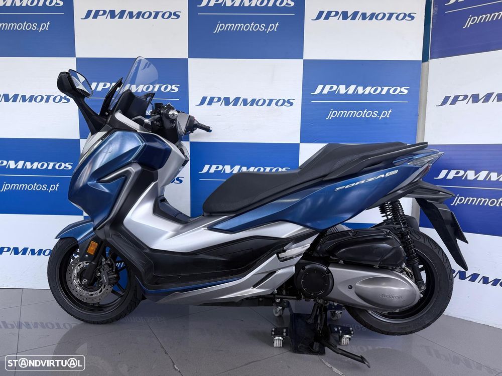 Honda Forza 300 - 2