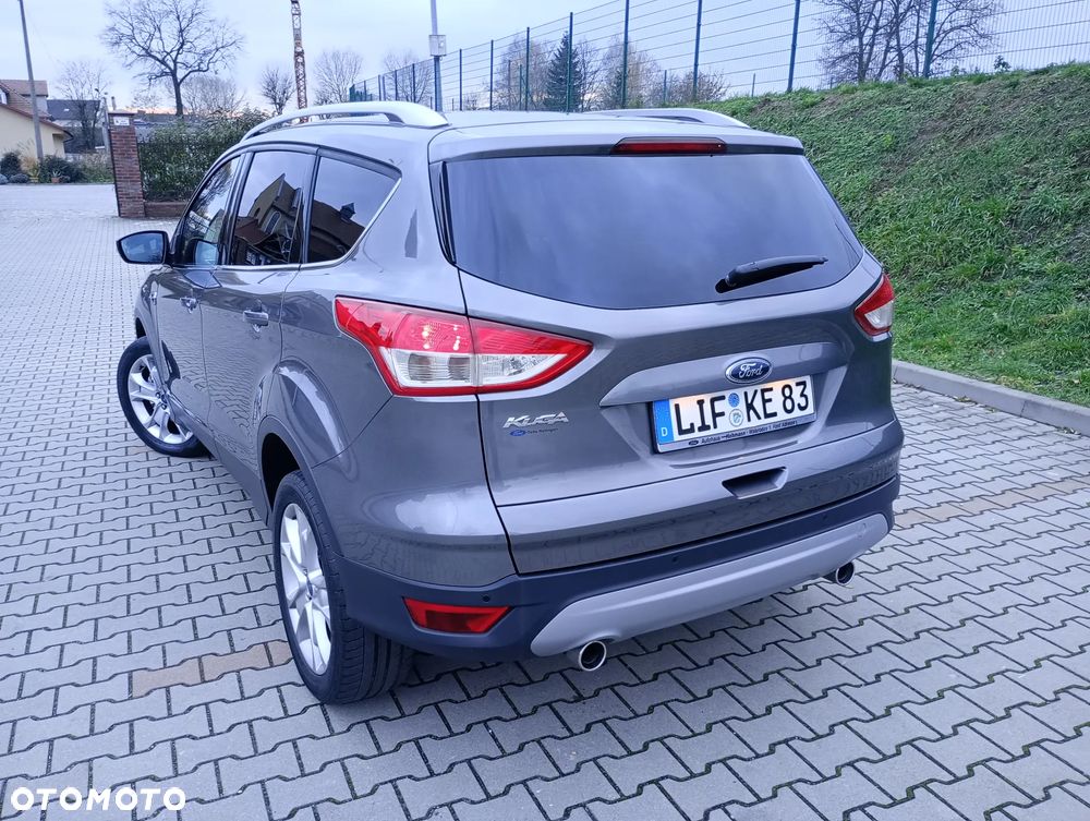 Ford Kuga 2.0 TDCi FWD Titanium - 38
