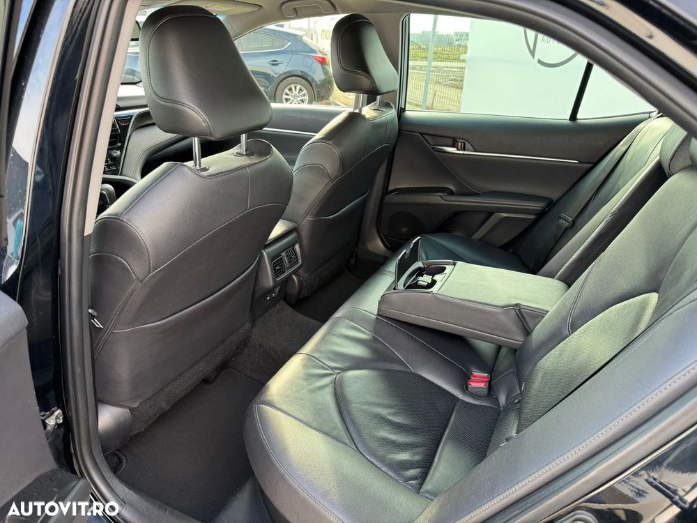 Toyota Camry 2.5 Dynamic - 10