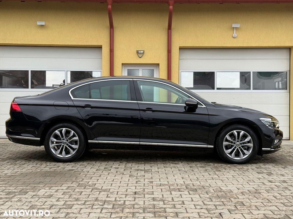 Volkswagen Passat 2.0 TDI DSG Highline - 34