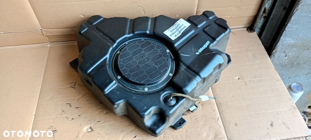 Głośnik basowy subwoofer Jeep Grand Cherokee 4 WK2 05064610AC - 1