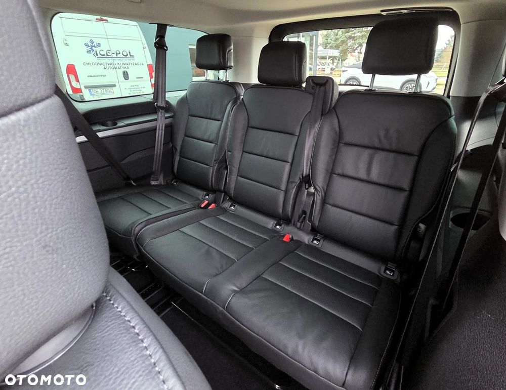 Peugeot Traveller - 23