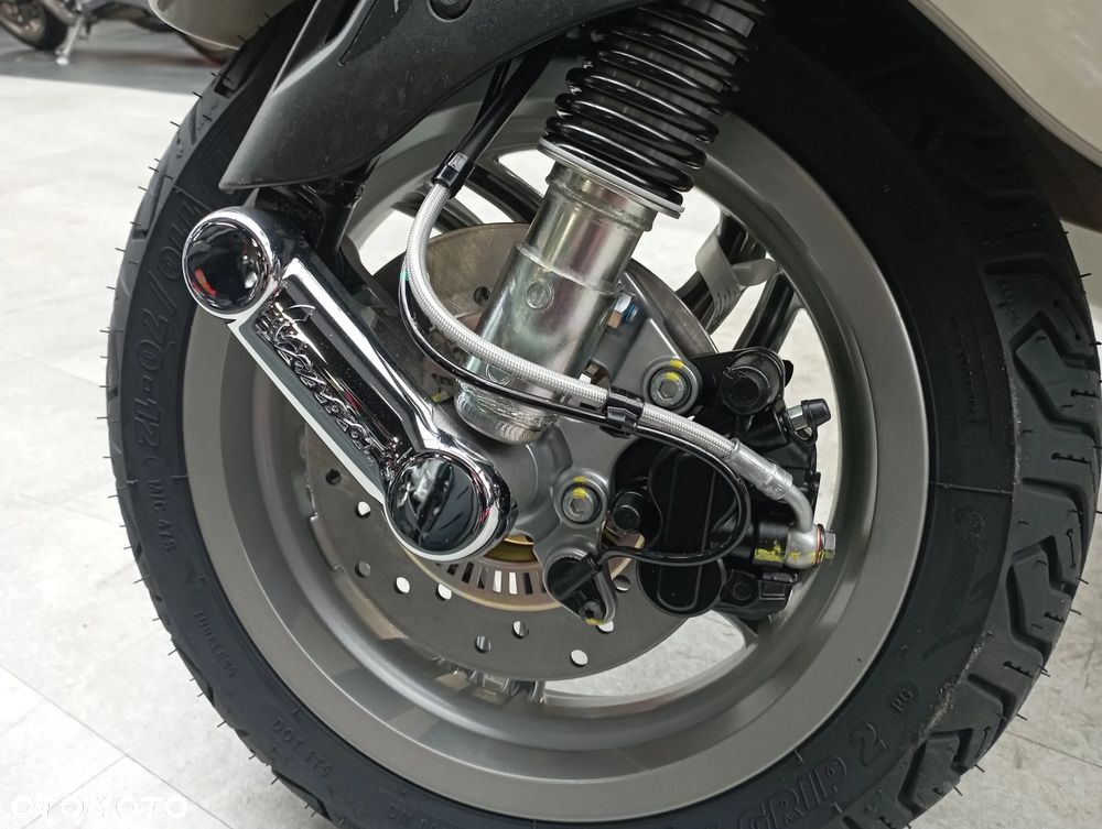 Vespa Primavera - 19