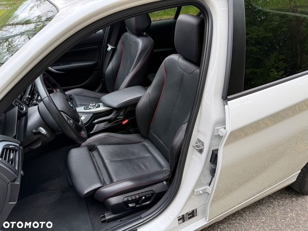 BMW Seria 1 120d xDrive Sport-Aut Sport Line - 24