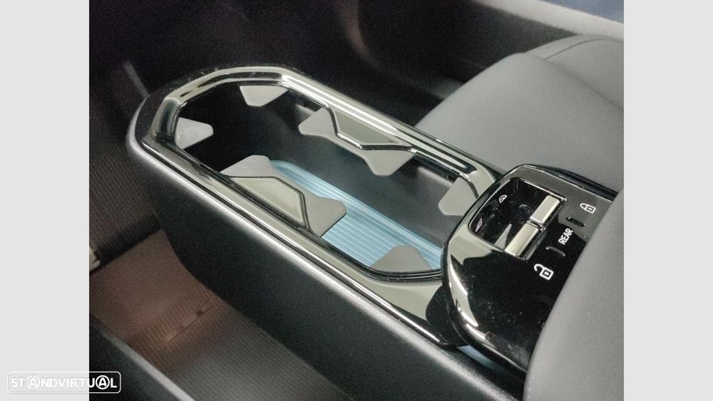 Volvo EX30 51 kWh Single Motor Core - 19