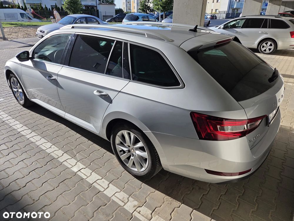 Skoda Superb 1.5 TSI Ambition DSG - 6
