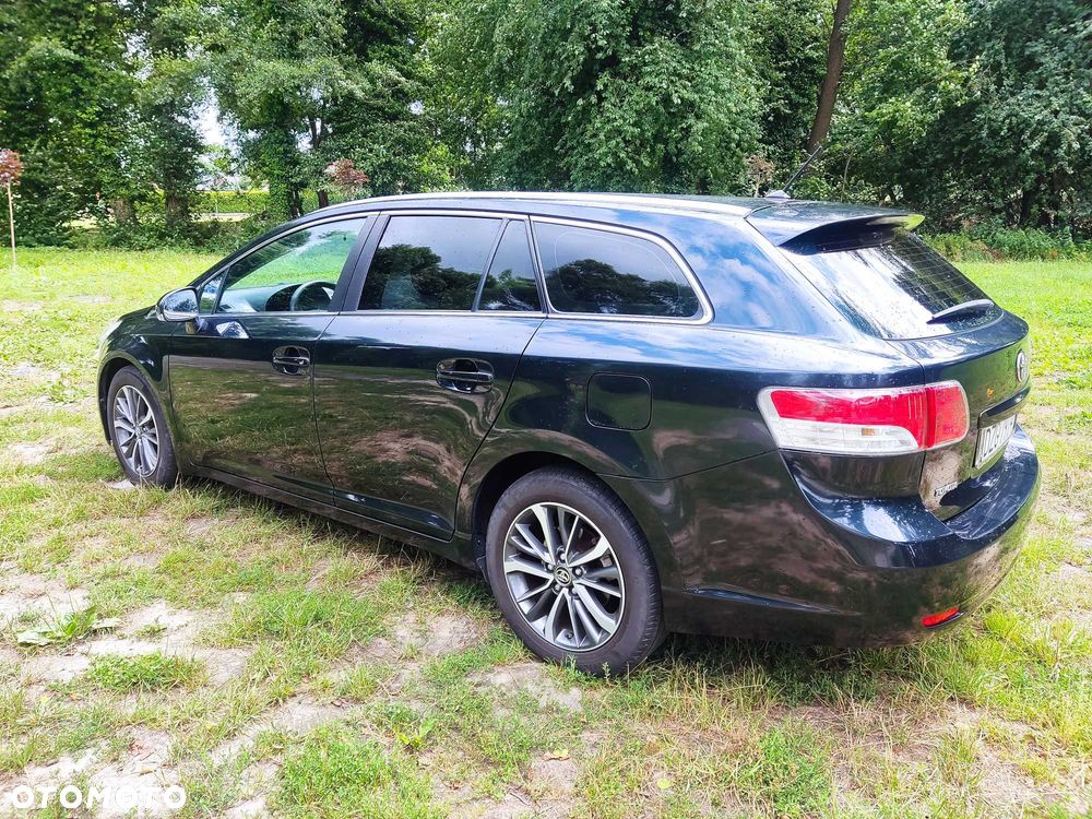 Toyota Avensis - 3