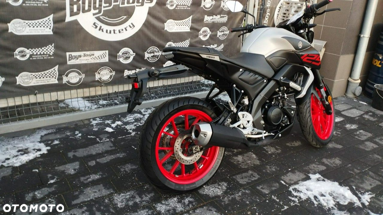 Yamaha MT - 4