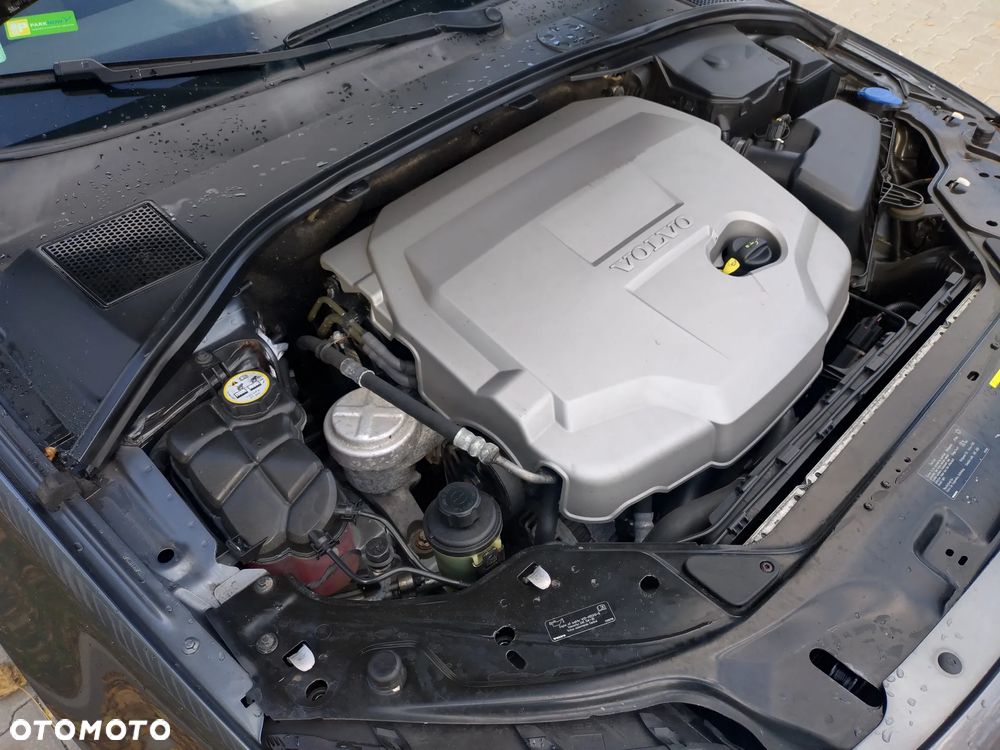 Volvo V70 2.0D Momentum - 16