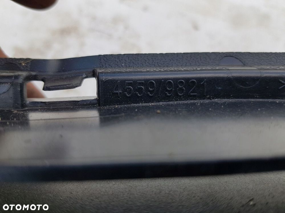 kratka zderzaka przód Opel Astra H GTC - 11