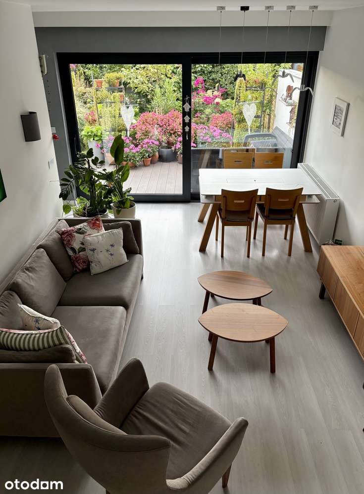 Mieszkanie na sprzedaż, 3 pokoje, 73 m², Dąbrówka