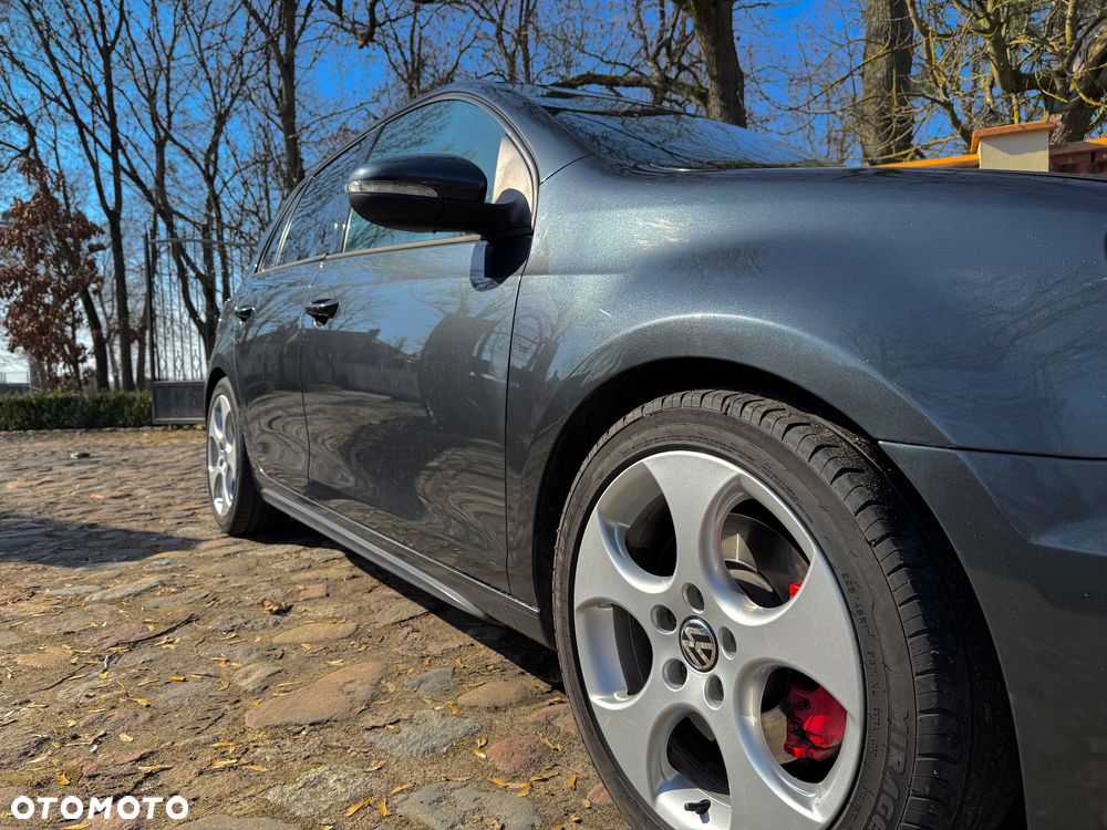 Volkswagen Golf 2.0 GTI - 12