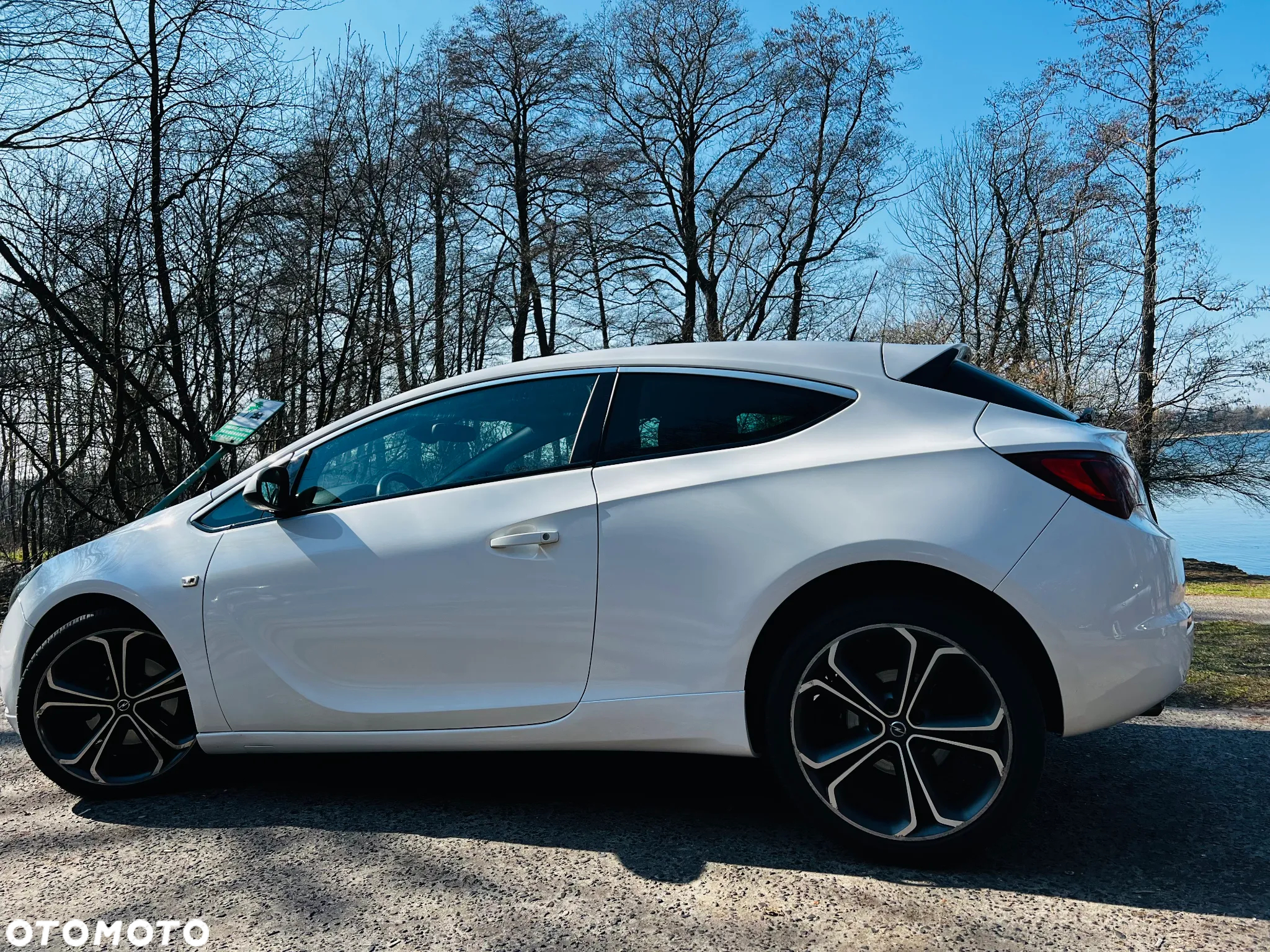 Opel Astra IV GTC 2.0 CDTI Sport S&S - 5