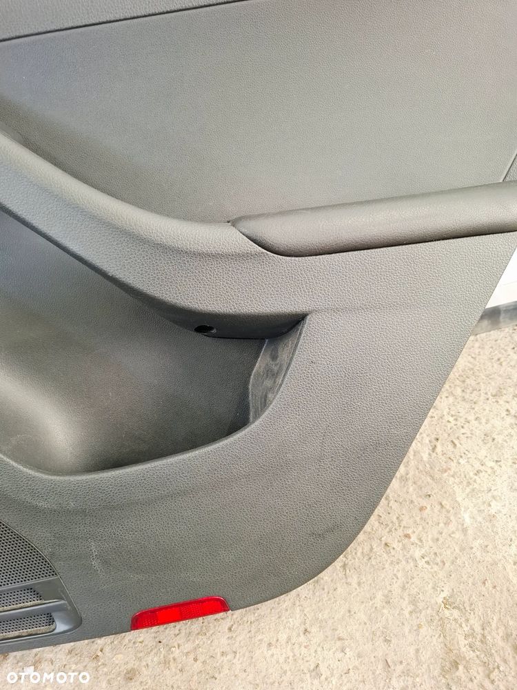 Boczek Tapicerka Drzwi Prawy Przód Lewy/Prawy Tył VW Jetta 2015r 5C - 19