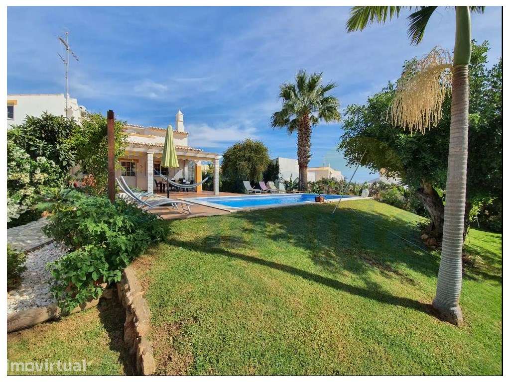 Villa Duartes - Moradia T6 com Piscina e Estacionamento Privados - Grande imagem: 3/24