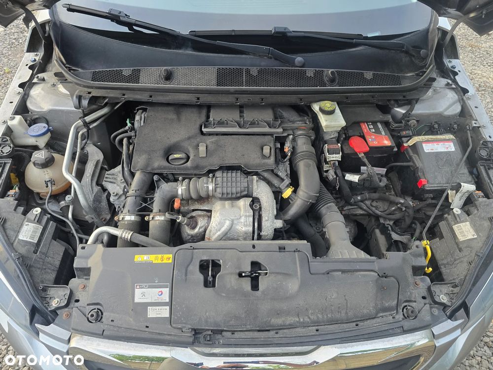 Peugeot 308 e-HDi 115 Stop & Start Allure - 24