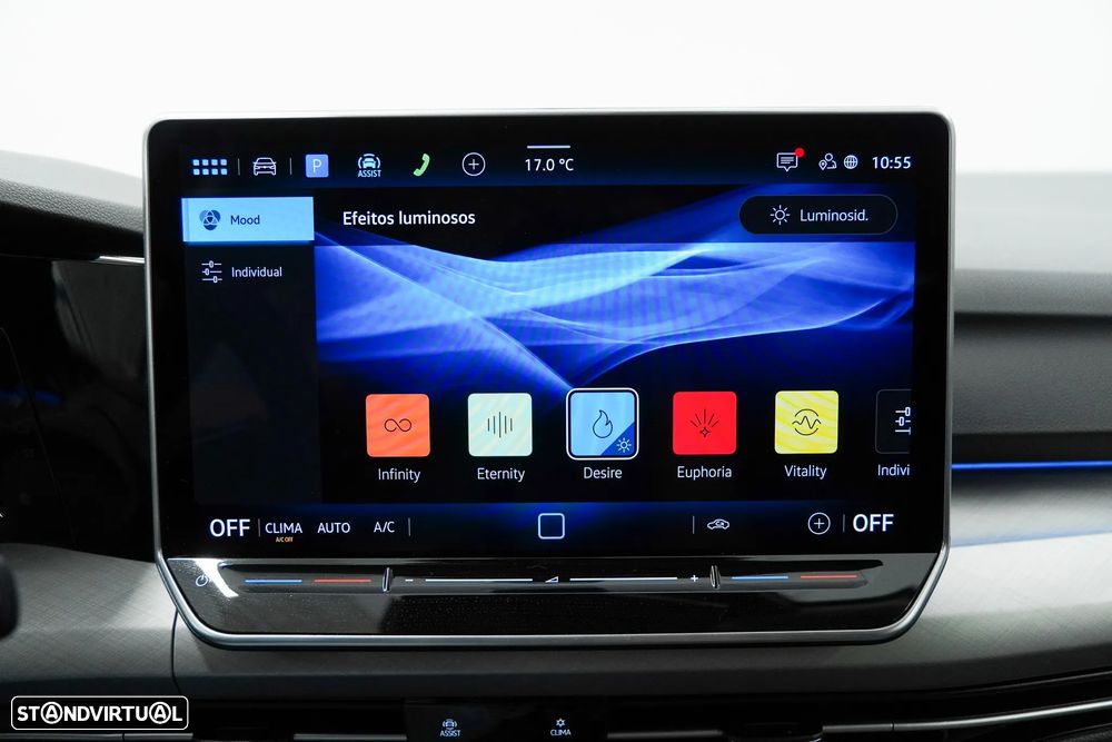 VW Golf 1.5 eTSI Urban DSG - 33