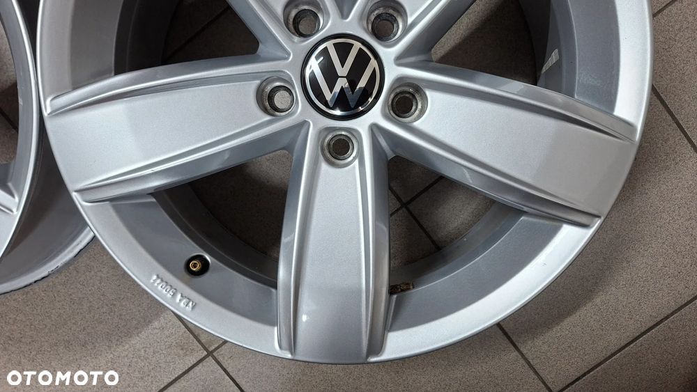 Felgi Aluminiowe 17 VW Passat B8 5x112 ET 41 Corvara - 6