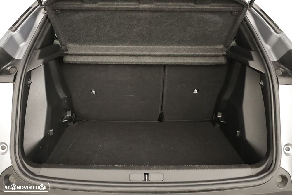 Peugeot 2008 1.2 PureTech Allure - 24