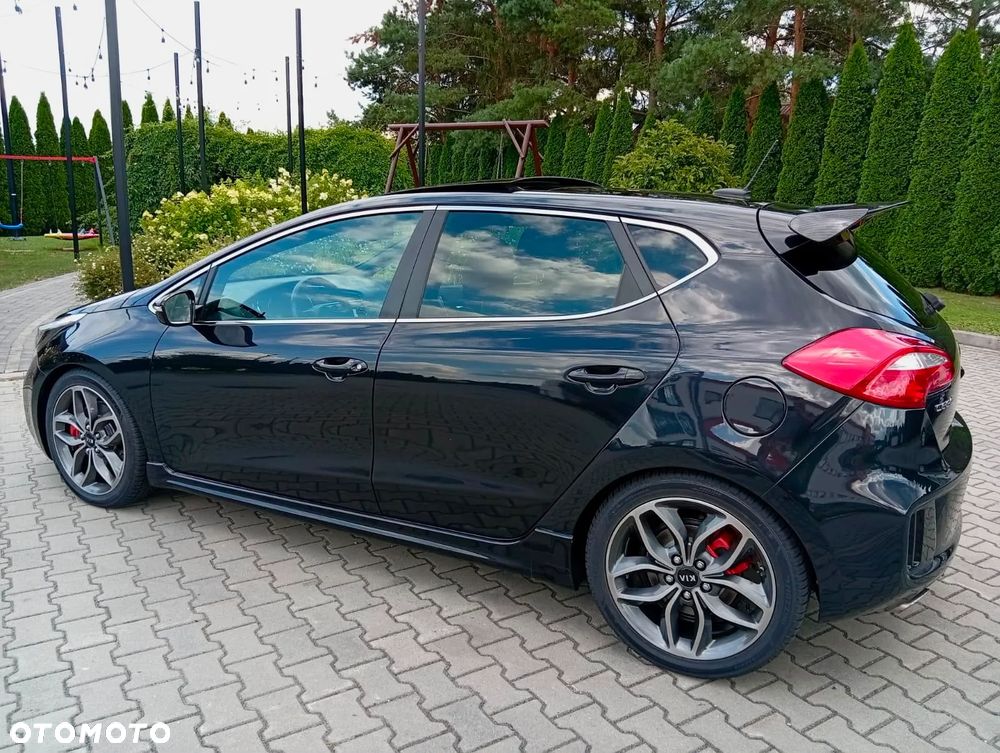 Kia Ceed 1.6 T-GDI GT-Track - 12