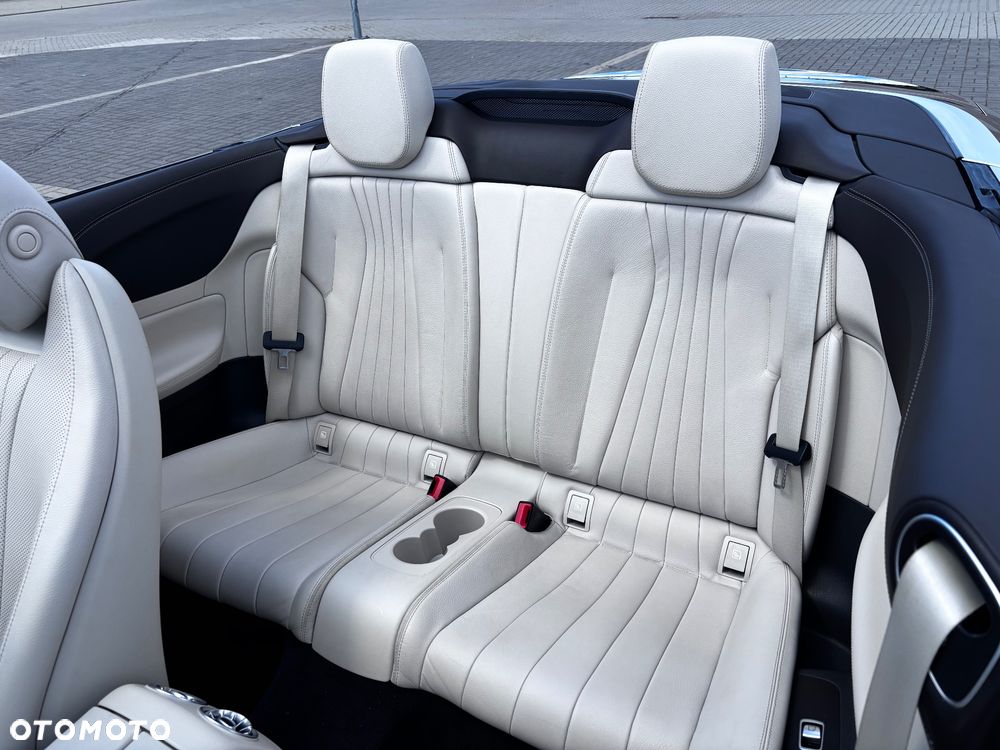 Mercedes-Benz Klasa E 200 9G-TRONIC AMG Line - 9