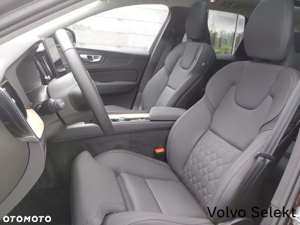 Volvo XC 60 - 18