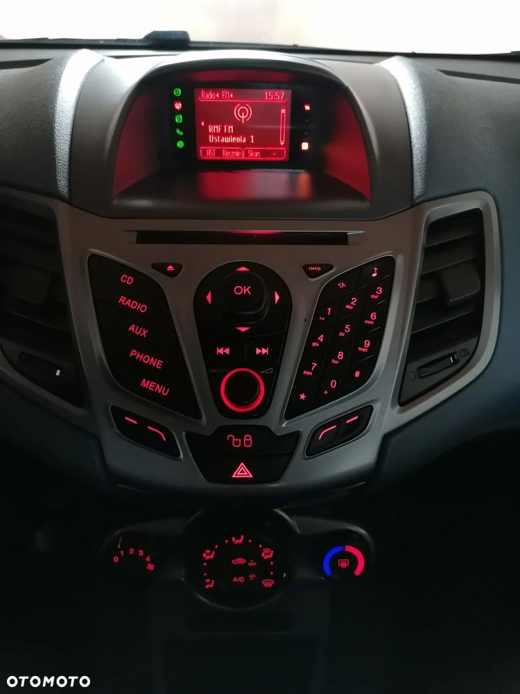 Ford Fiesta - 26