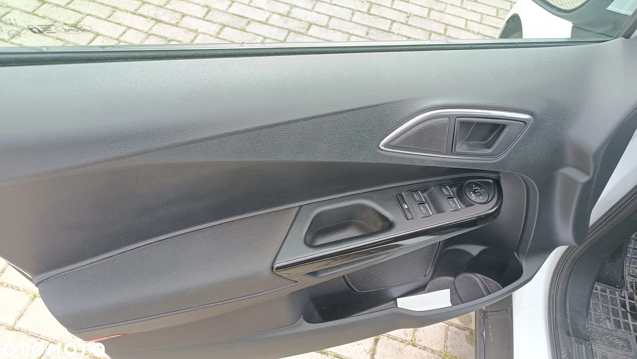Ford B-MAX 1.0 EcoBoost COOL&CONNECT - 12