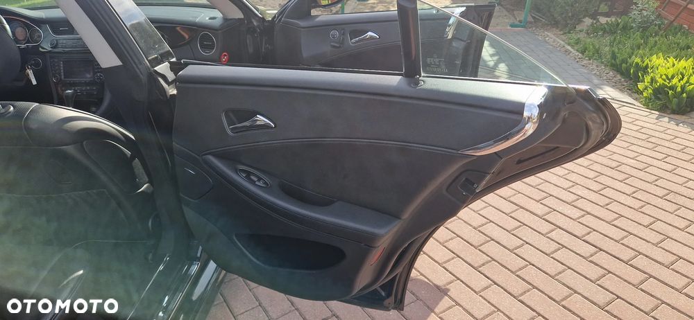 Mercedes-Benz CLS - 16