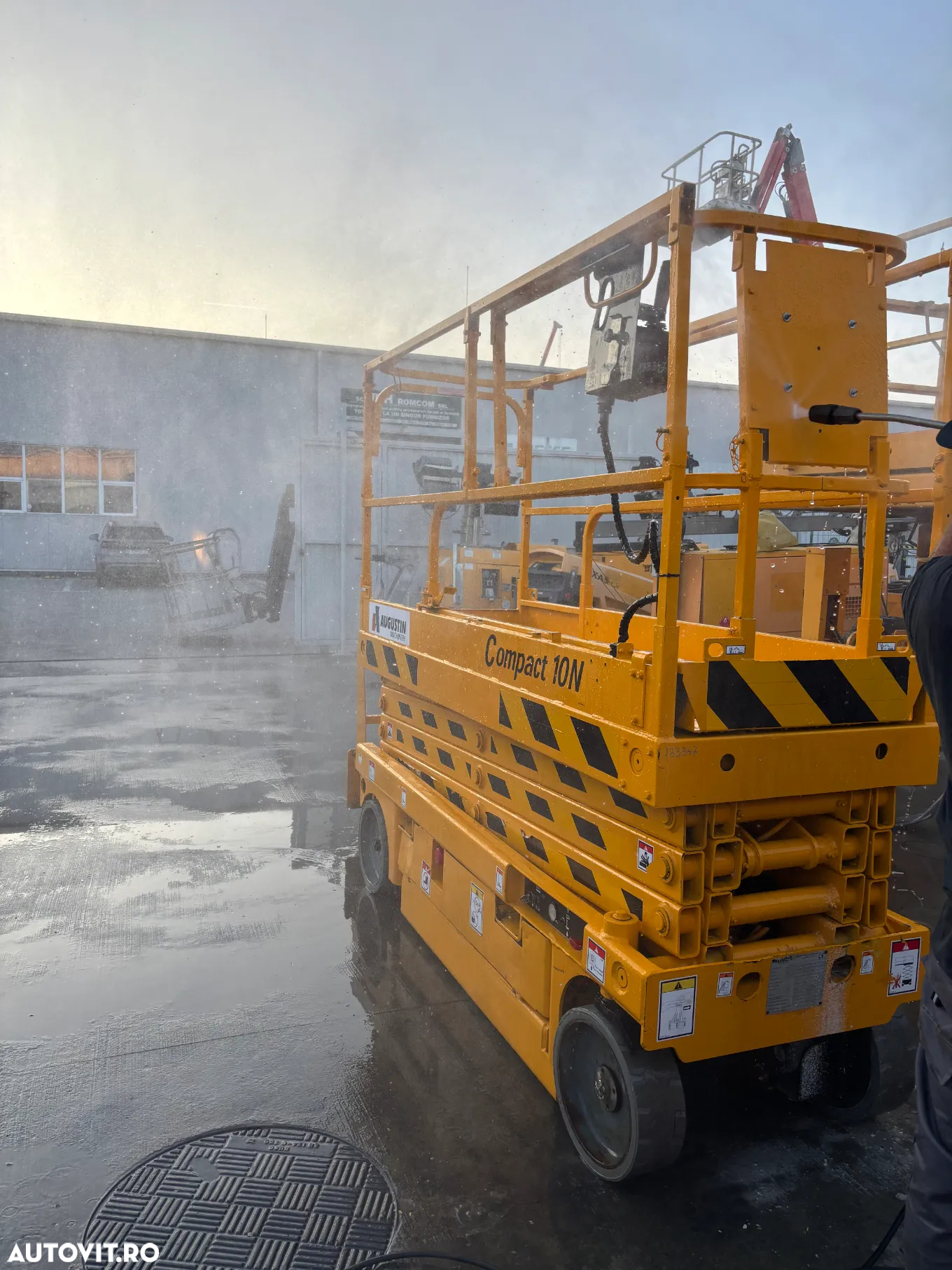 Inchirieri nacele electrice tip foarfecă în Arad - 5