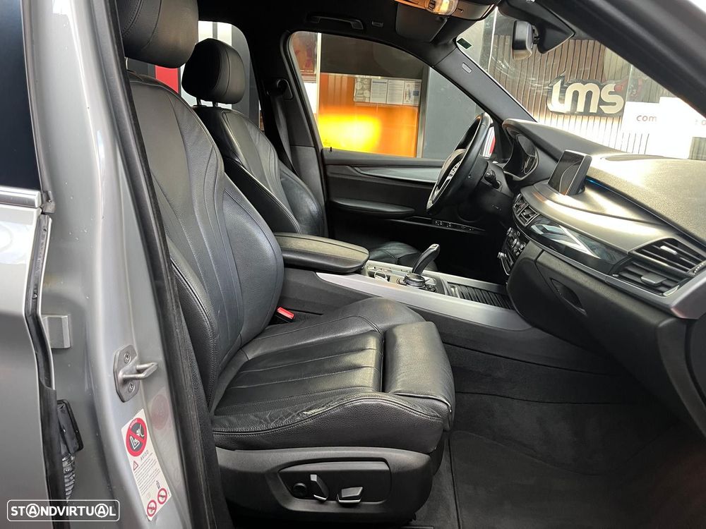 BMW X5 25 d sDrive Comfort 7L - 9