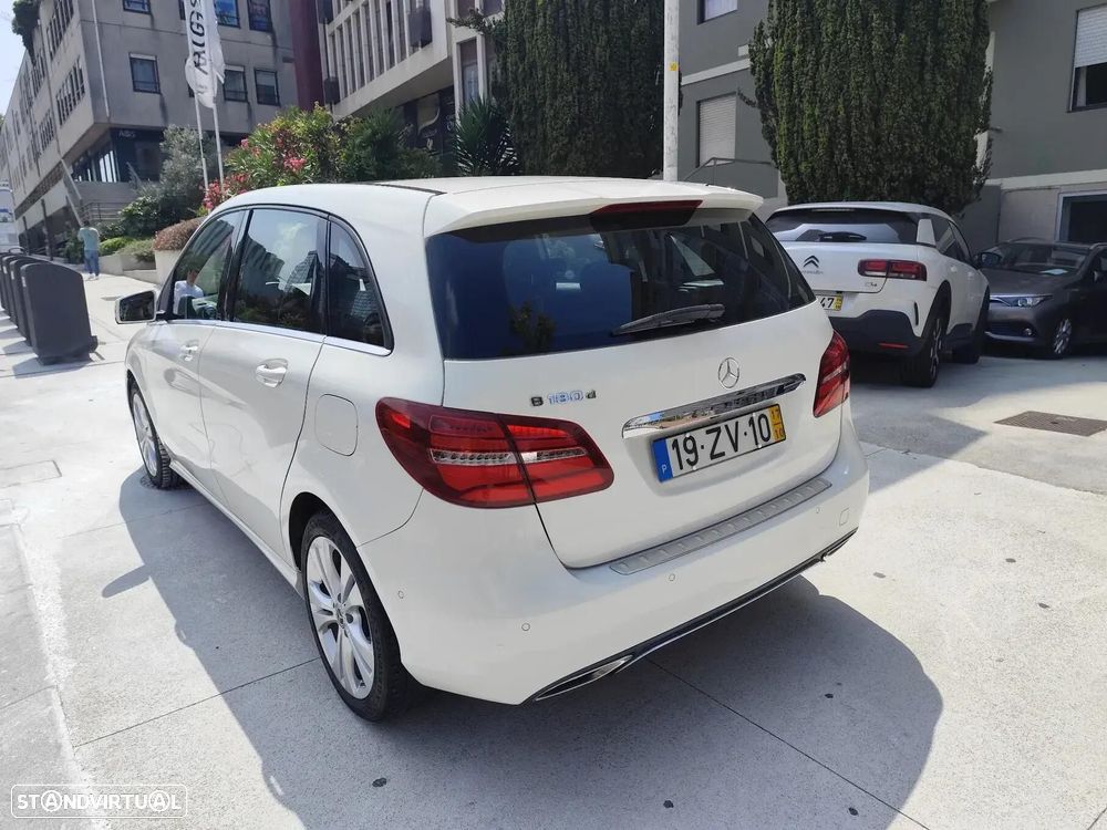 Mercedes-Benz B 180 - 22