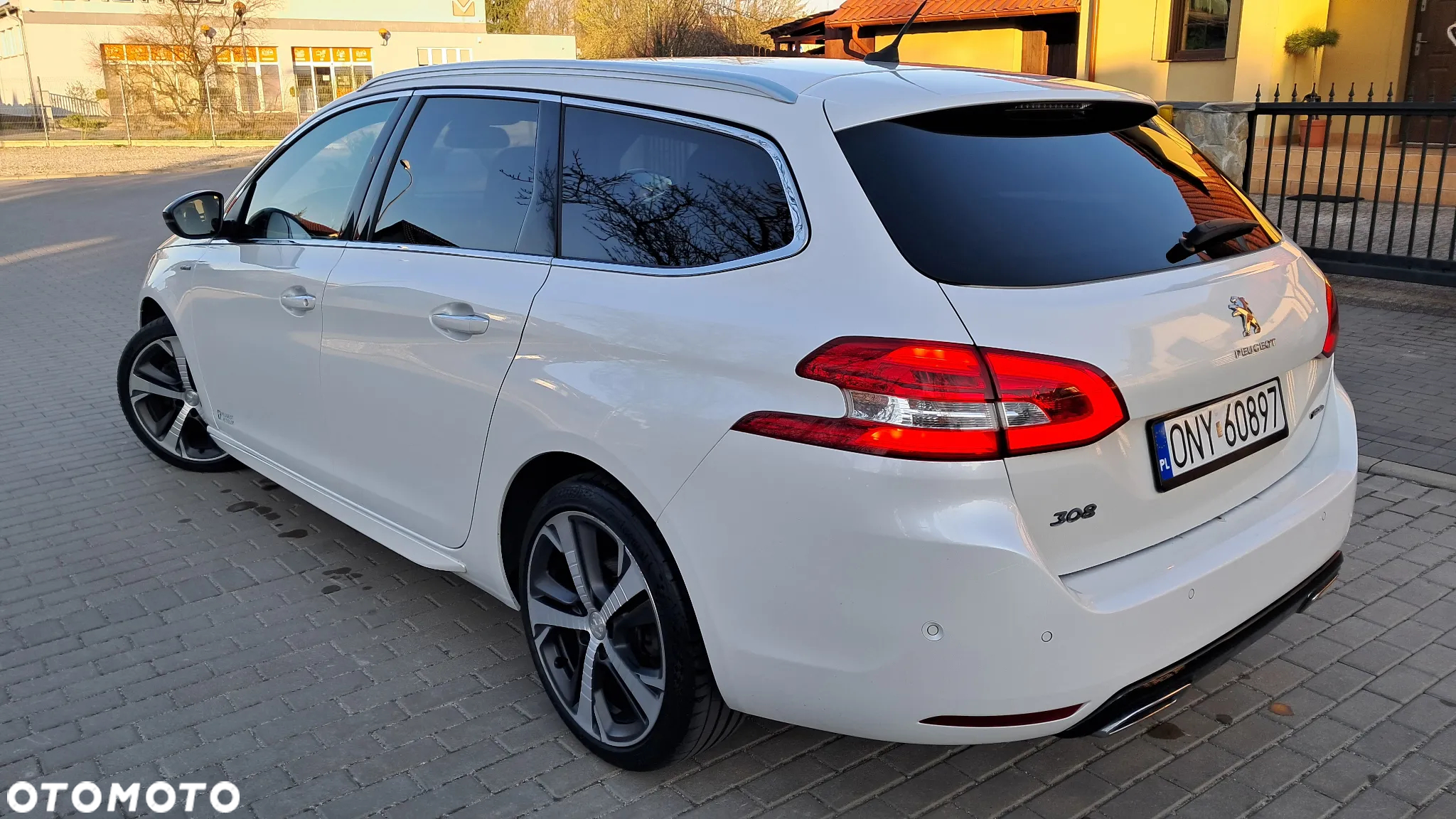 Peugeot 308 - 4