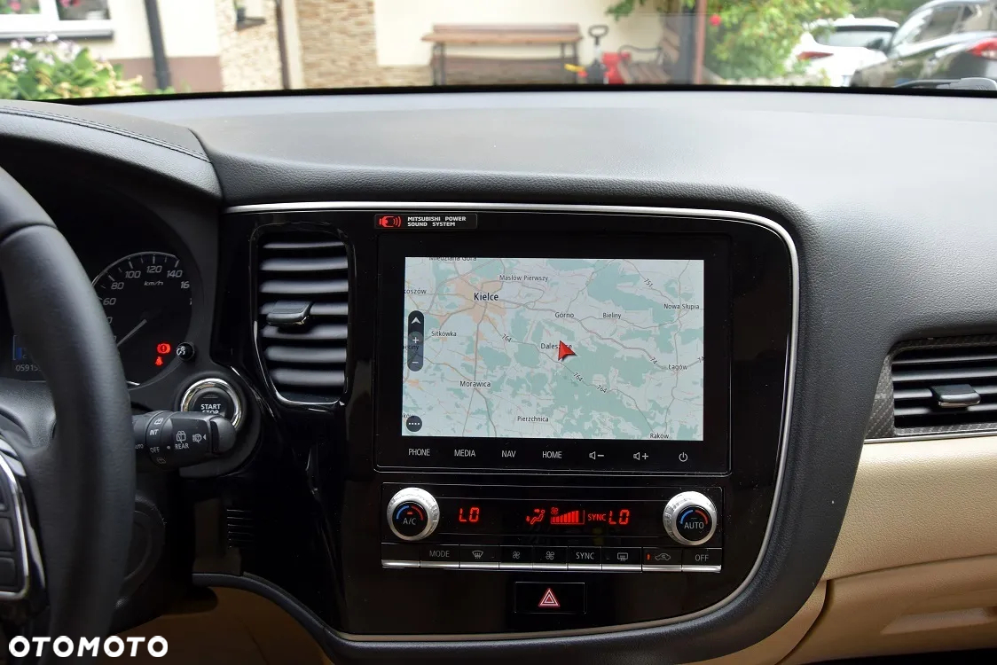 Mitsubishi Outlander 2.0 Intense + SDA 4WD CVT - 17