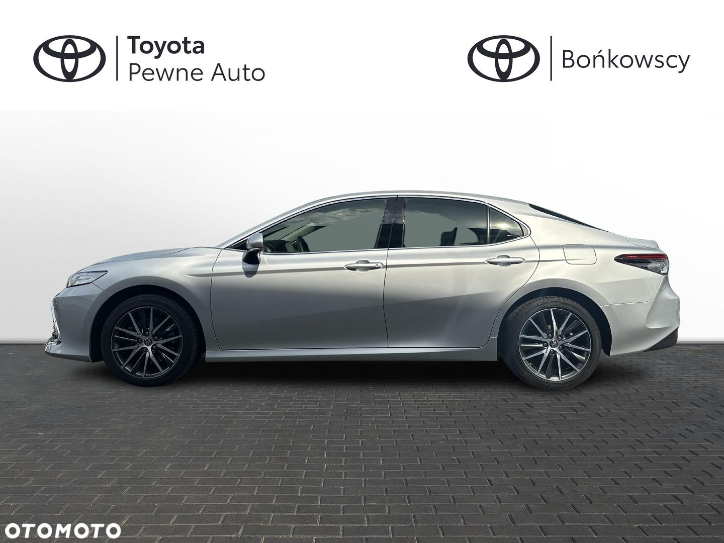 Toyota Camry - 5