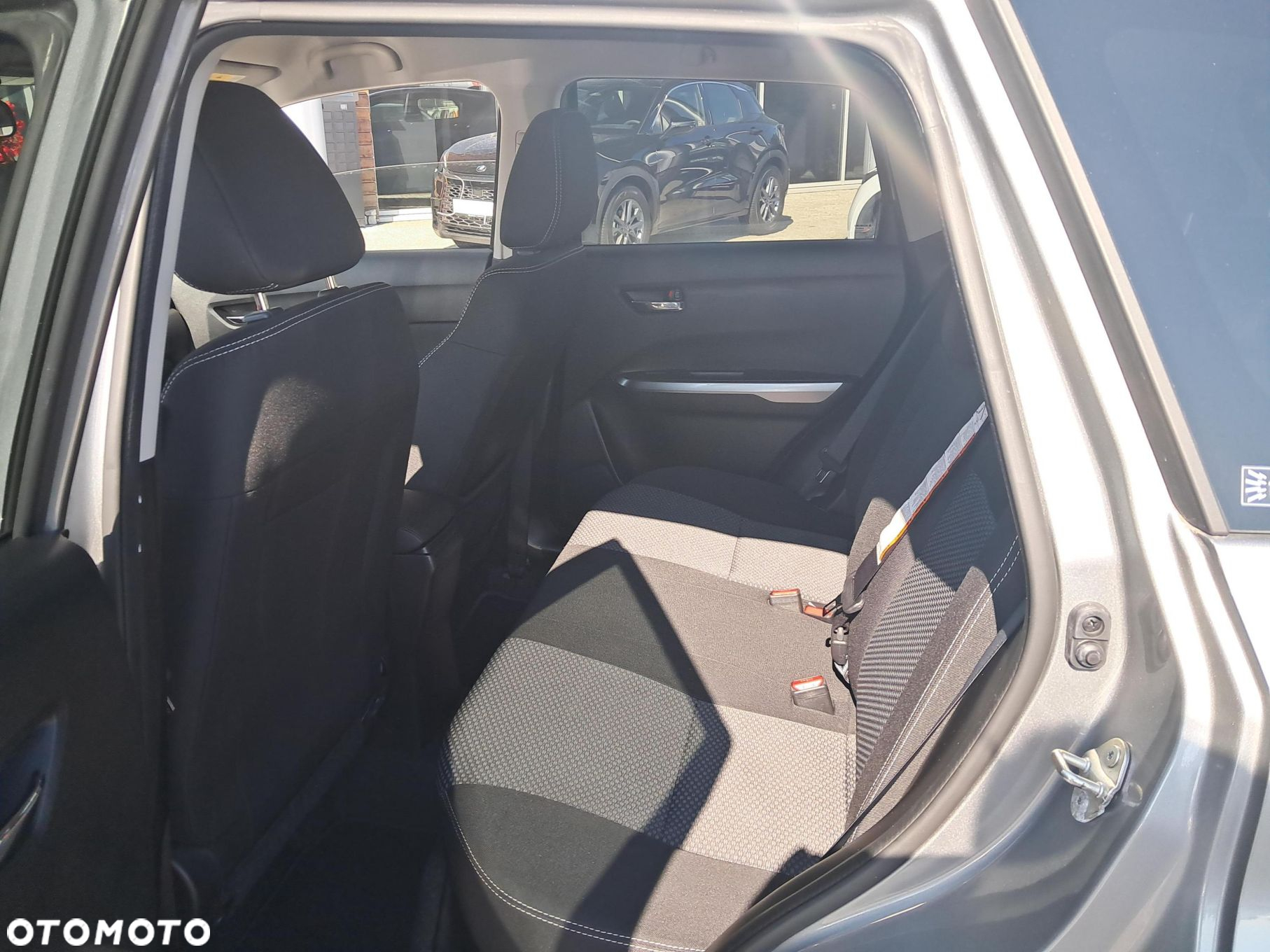 Suzuki Vitara 1.4 Boosterjet Premium 2WD - 17