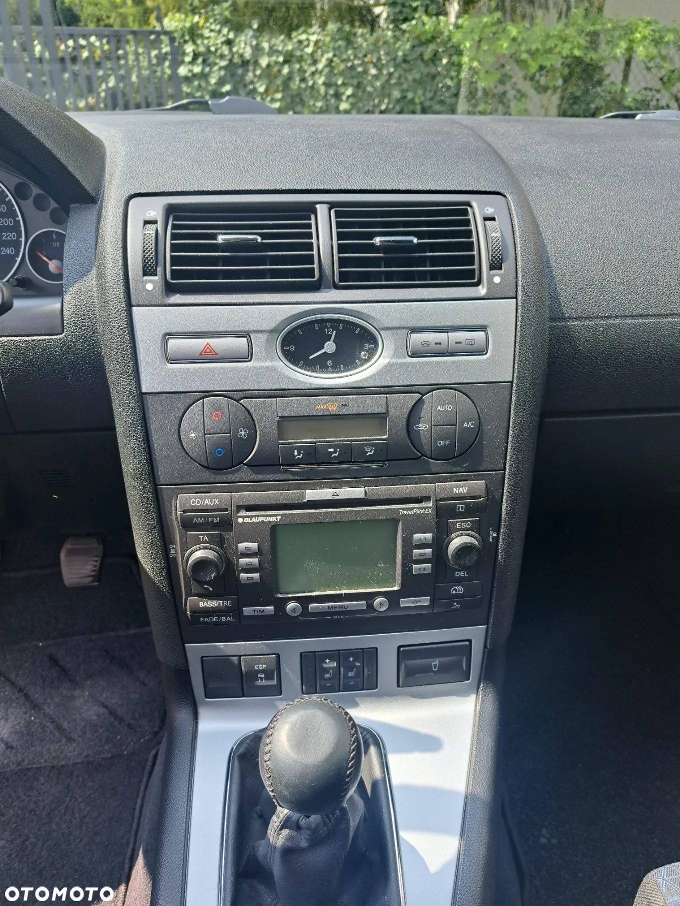 Ford Mondeo - 35