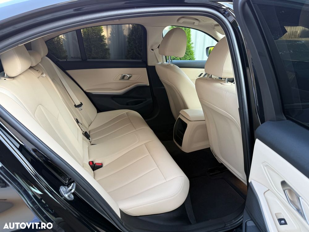 BMW Seria 3 320d xDrive AT MHEV - 19