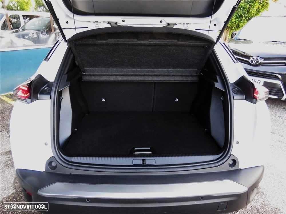 Peugeot 2008 1.2 PureTech Allure Pack - 8