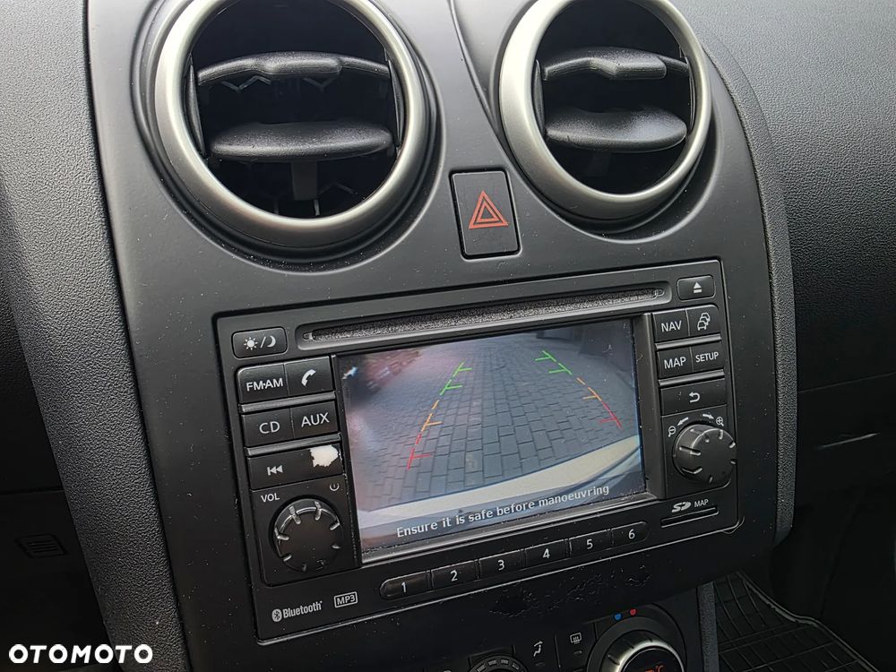 Nissan Qashqai 2.0 4x4 Tekna - 28