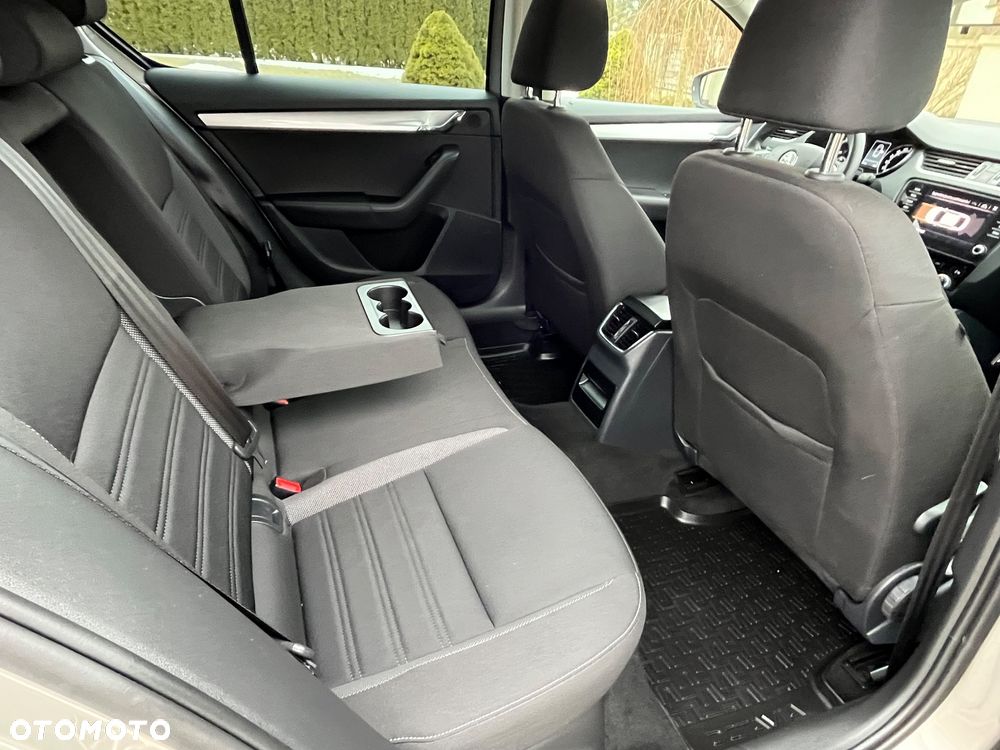 Skoda Octavia 1.4 TSI Ambition - 36