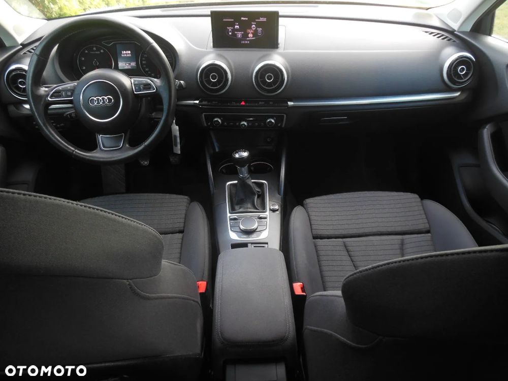 Audi A3 Sportback - 14