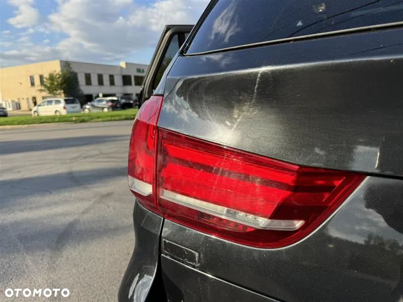 BMW X5 xDrive35i - 12