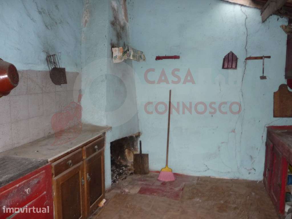 Moradia M4 para reconstruir com terreno - Grande imagem: 4/11