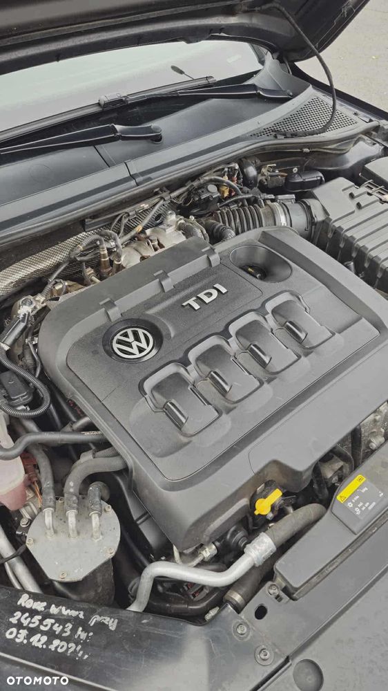 Volkswagen Passat Variant 2.0 TDI Bi-Turbo BMT 4Mot Highline DSG - 11