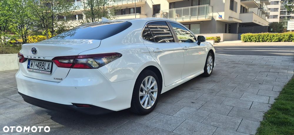 Toyota Camry 2.5 Hybrid Comfort CVT - 4