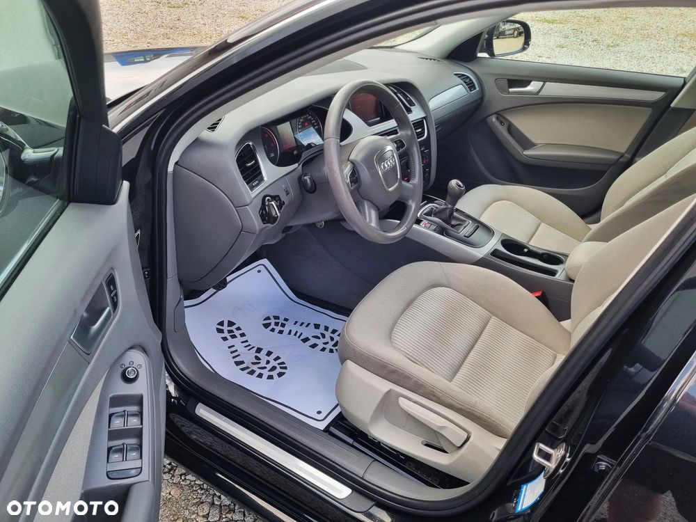 Audi A4 Avant 2.0 TDI - 8